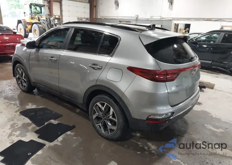2020 Kia Sportage Ex z USA, uszkodzony, nr VIN KNDPNCAC7L7752297
